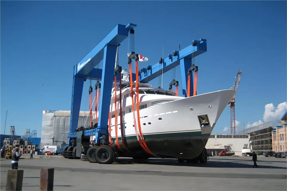 Mobiele bootlift